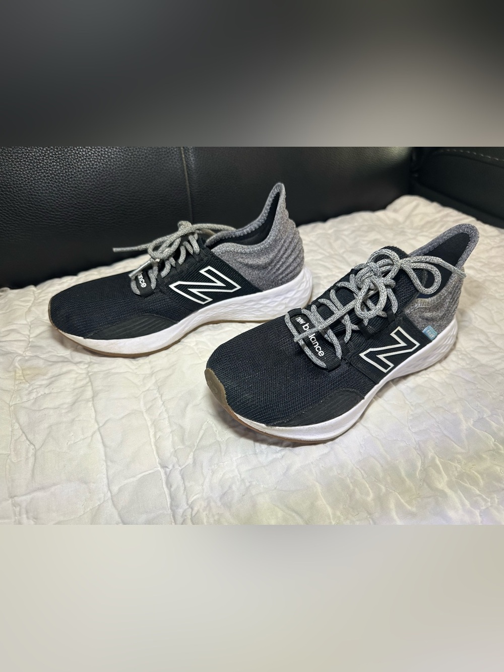 New Balance Gray & Black Knit Foam Casual Sneakers